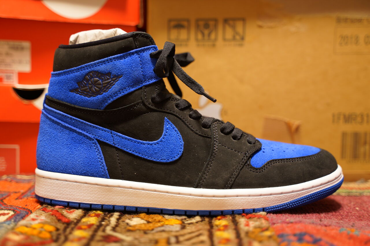 Air Jordan 1 ロイヤル　陶器フィギュア Air Jordan 1 ロイヤル 陶器フィギュア 世界限定3000個nike