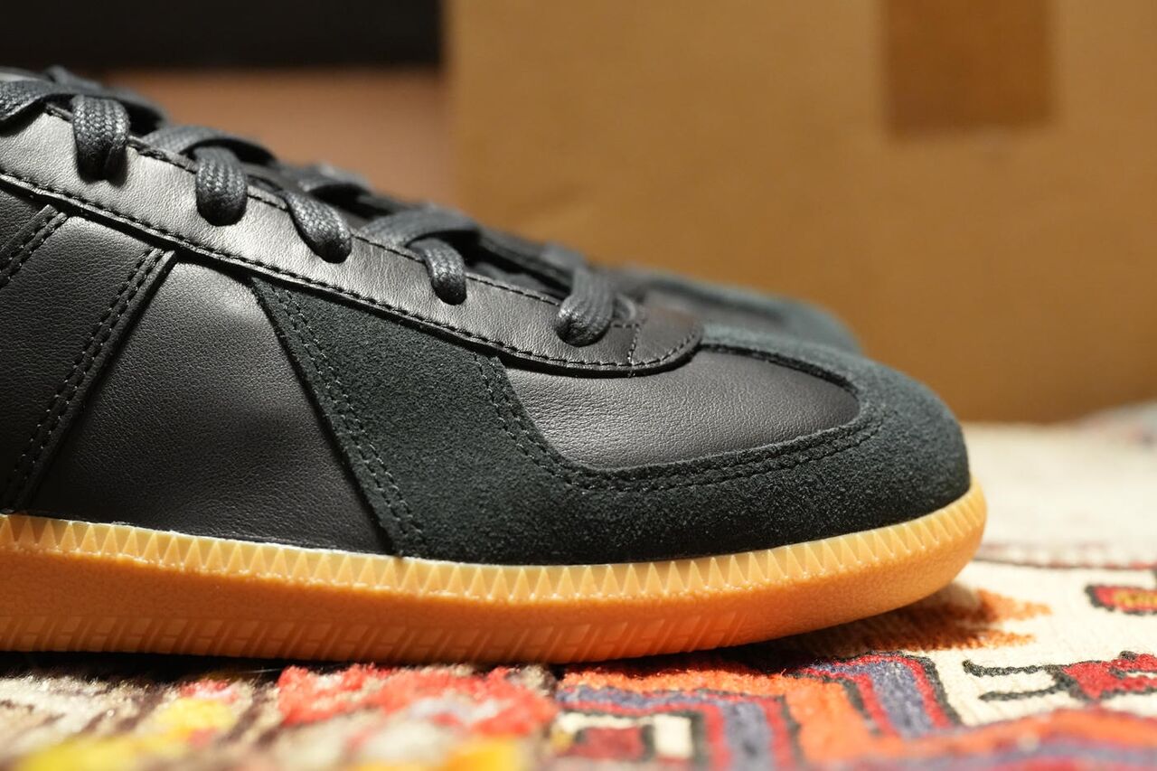 ADIDAS ORIGINALS BW ARMY DECON KJ1785 つま先