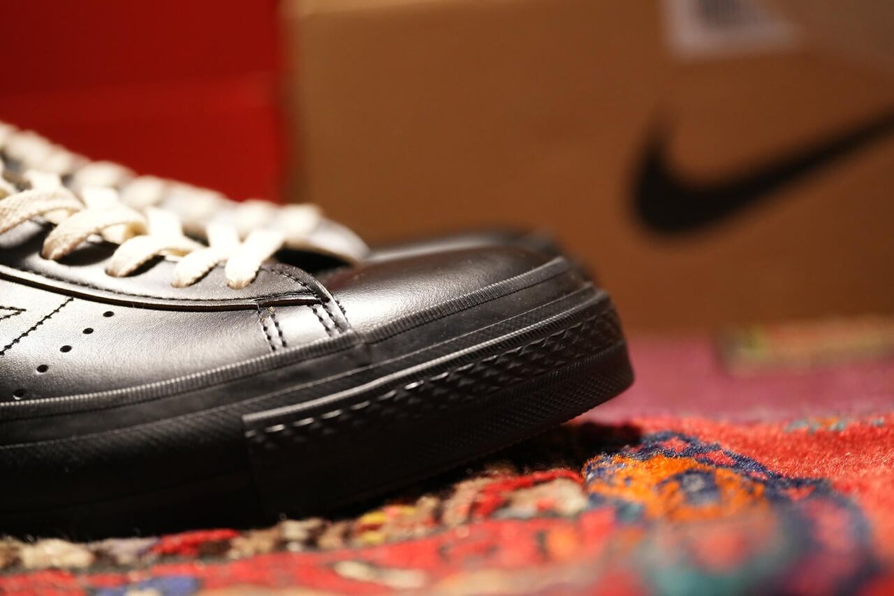 つま先部分をサイドから見た画像