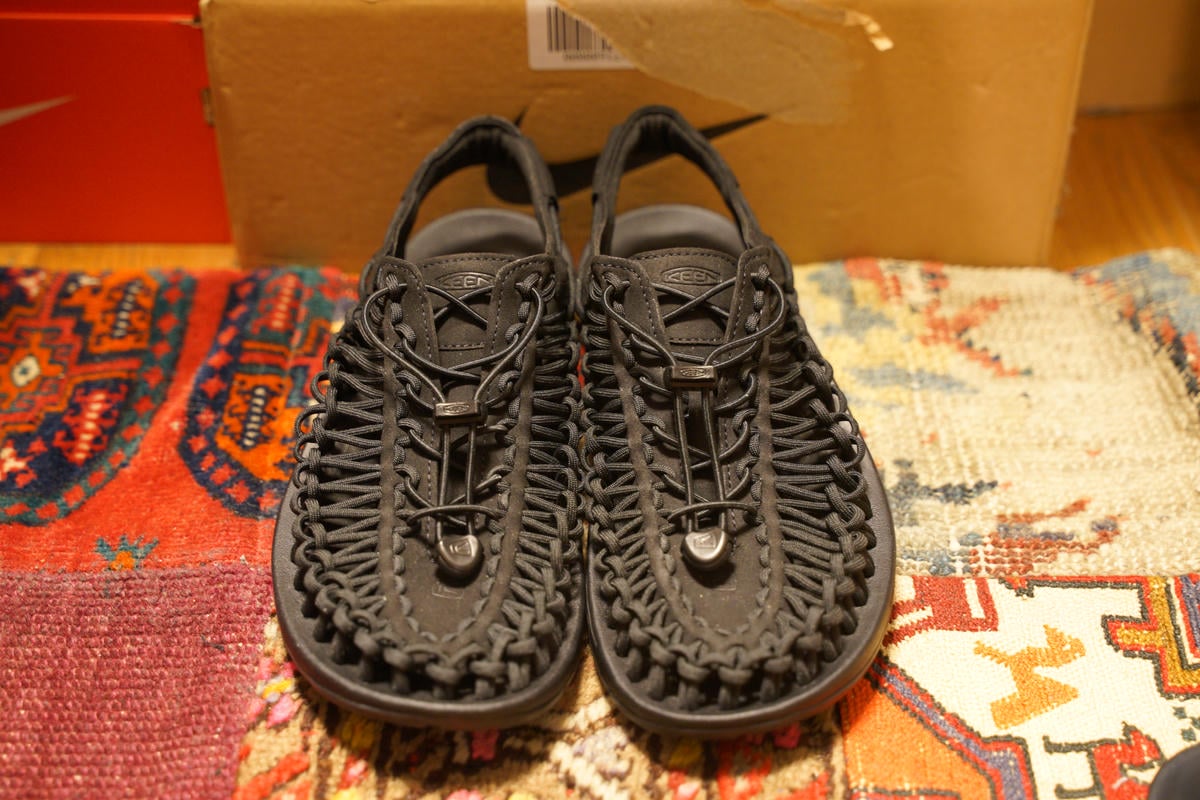 KEEN UNEEK 試着のみ 28 KEEN UNEEK 試着のみ 28 KEEN】UNEEKシリーズ最新作”UNEEK SNK