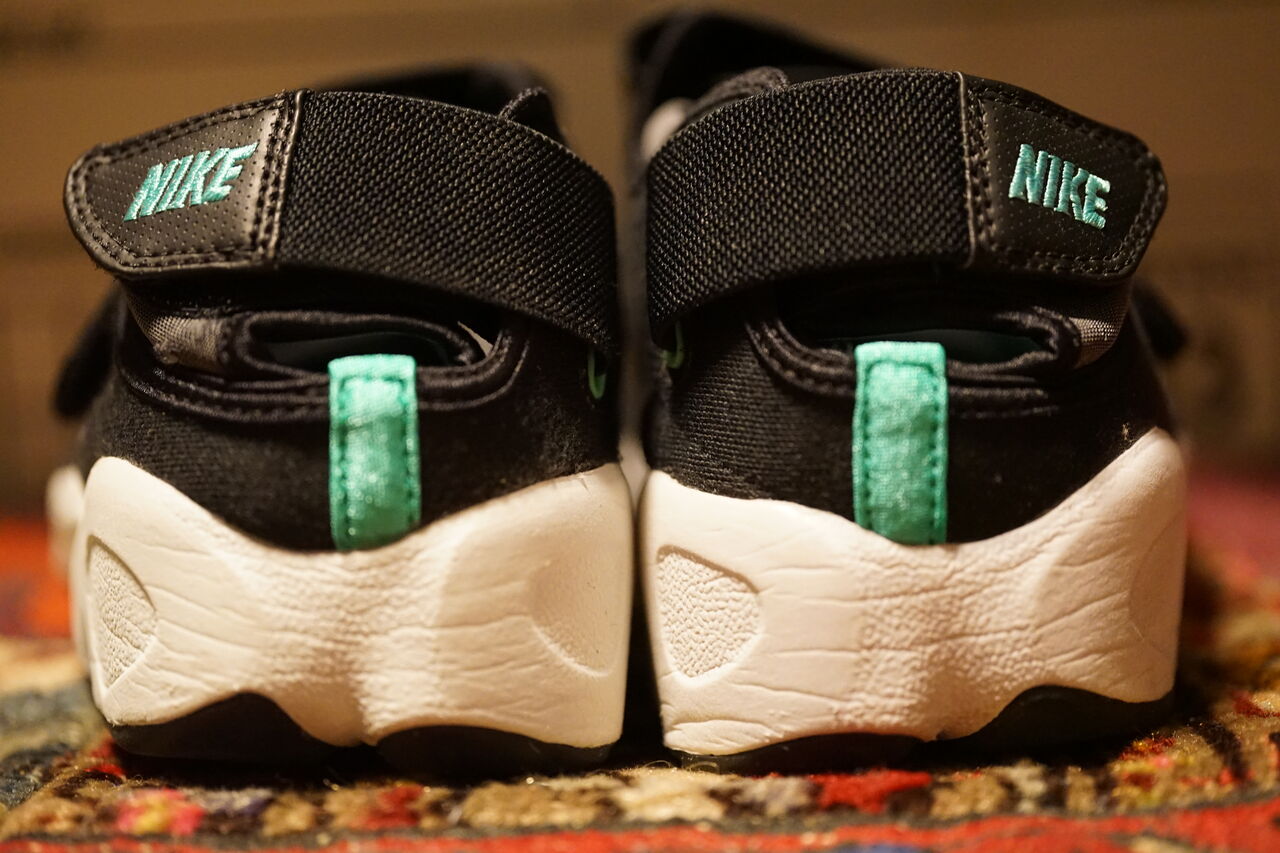 NIKE AIR RIFT : ああ、好きに走ればいいじゃない NIKE AIR RIFT : ああ、好きに走ればいいじゃない