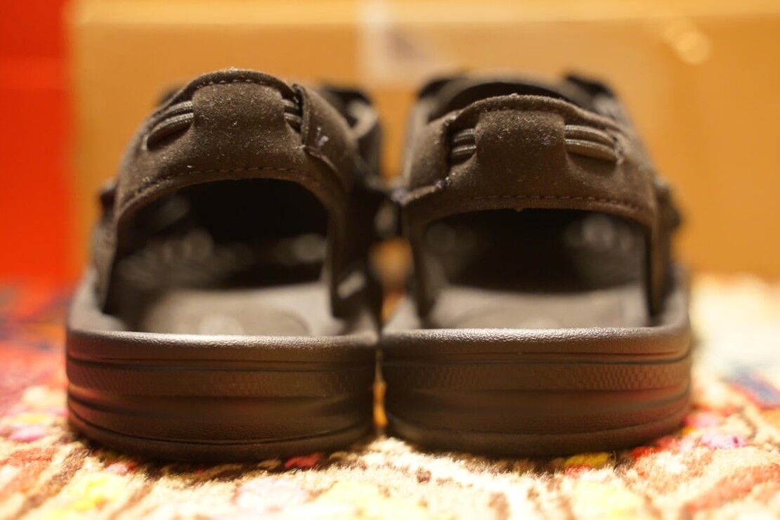 KEEN UNEEK ヒールサイド