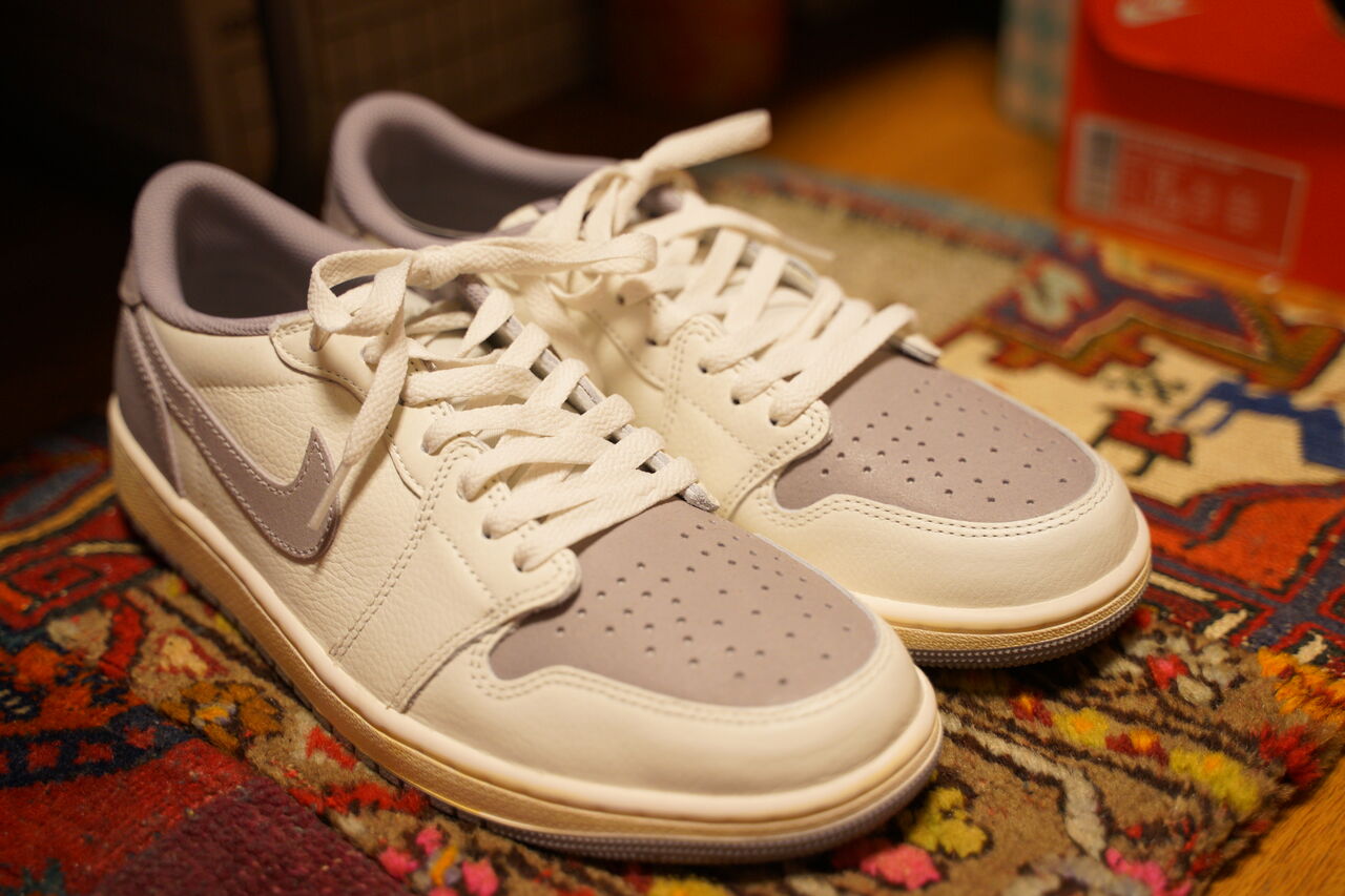 NIKE AIR JORDAN 1 RETOR LOW OG ATMOSPHERE GREY : ああ、好きに走れ 