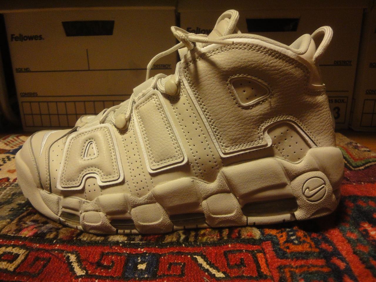 nike air more uptempo history