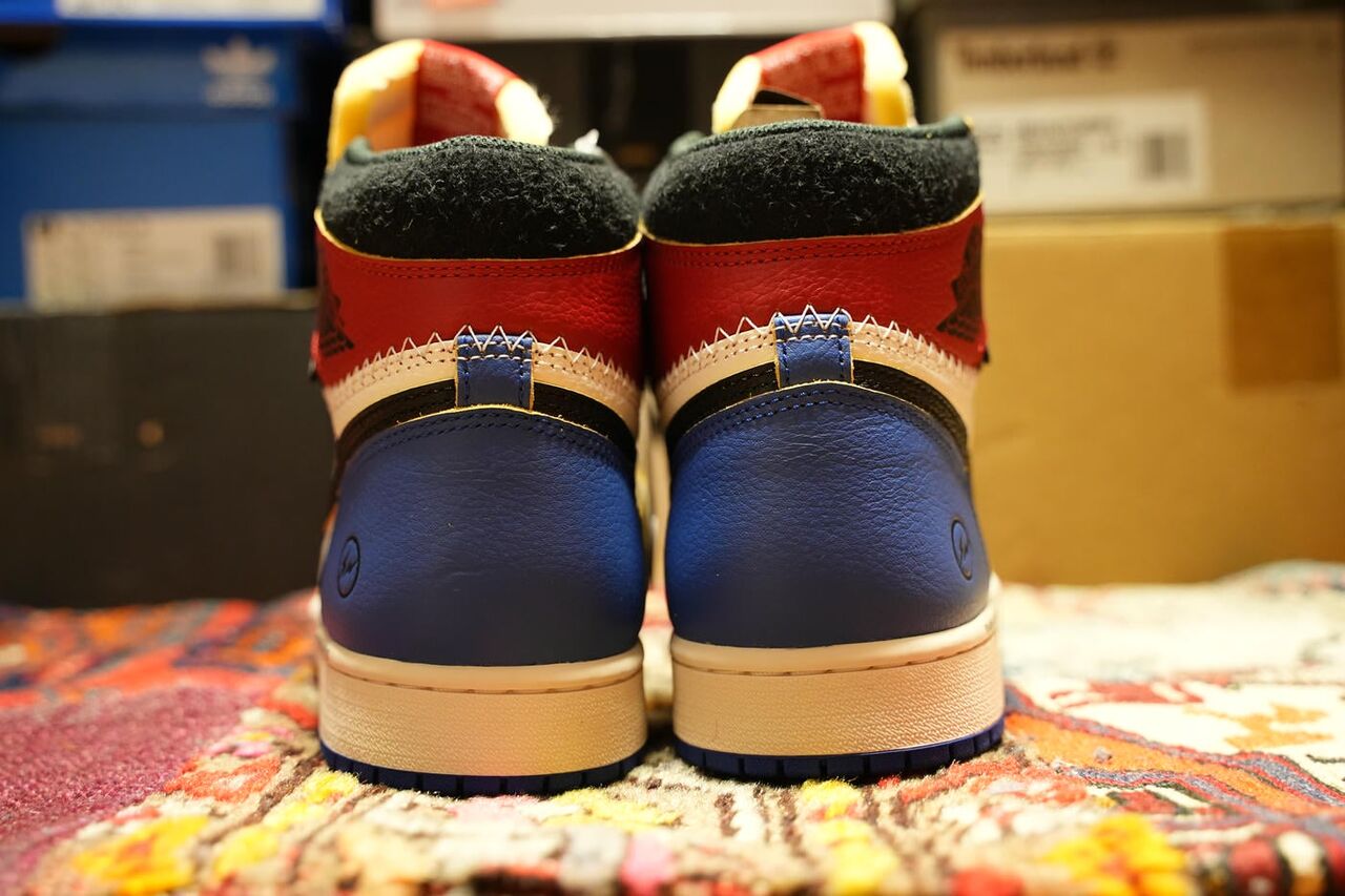 FRAGMENT DESIGN × UNION LA × NIKE AIR JORDAN 1 HIGH OG ヒールサイド