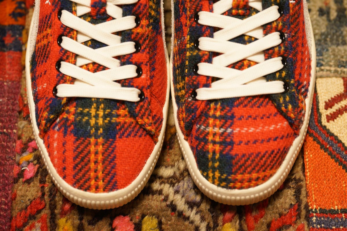 ツイードの柄は個体差があるけど、これはトゥの部分に来る生地の柄のバランスは結構良いと思う。