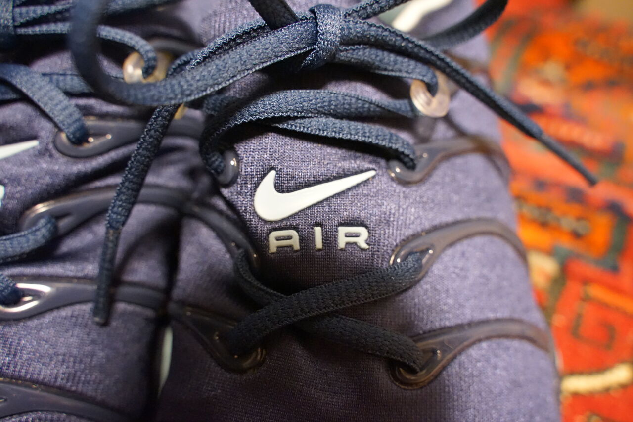 NIKE WMNS AIR ZOOM SEISMIC B : ああ、好きに走ればいいじゃない