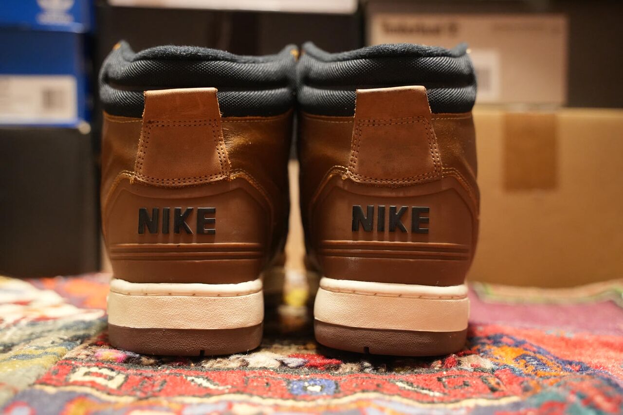 NIKE AIR FORCE2 ESCAPE ヒールサイド