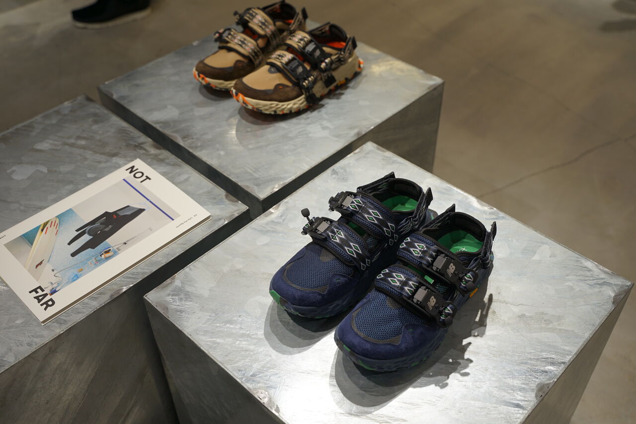 JJJJound × NEW BALANCE 990V4 NAVY : ああ、好きに走ればいい
