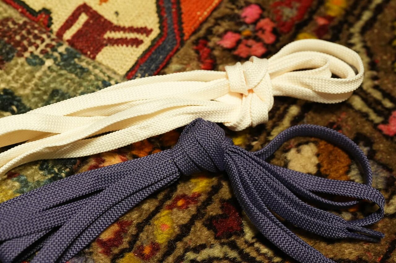 交換用のシューレースはブラック