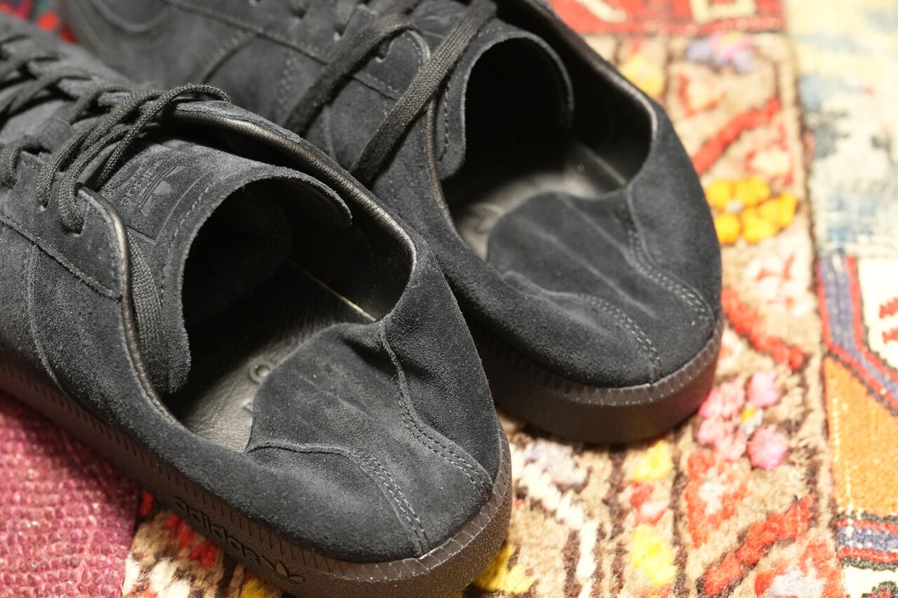 UNITED ARROWS & SONS × ADIDAS ORIGINALS BW ARMY DECON BLACK LA4345 ヒールサイド　折り畳んだ状態