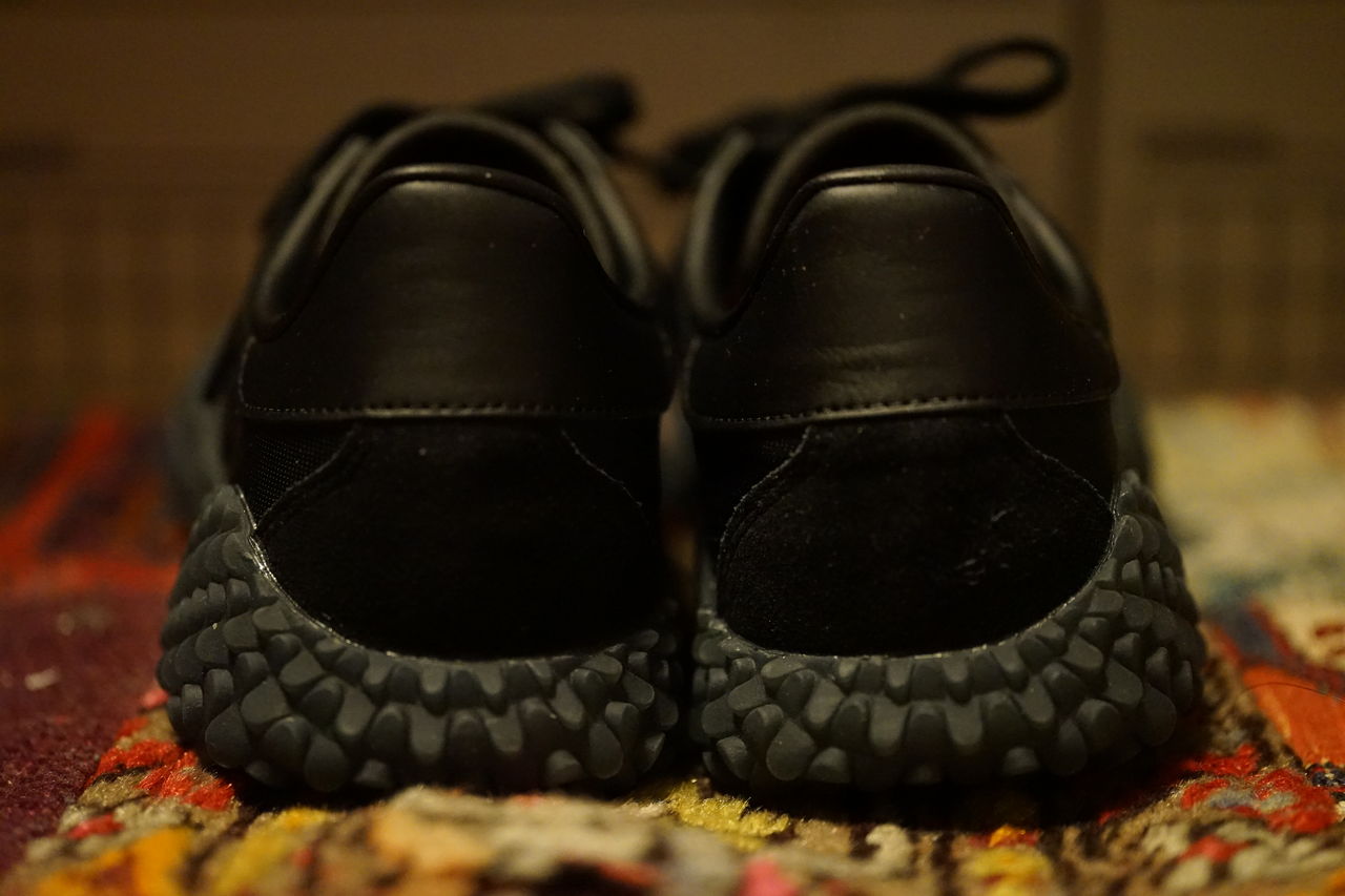 ADIDAS ORIGINALS COUNTRYxKAMANDA : ああ、好きに走ればいいじゃない