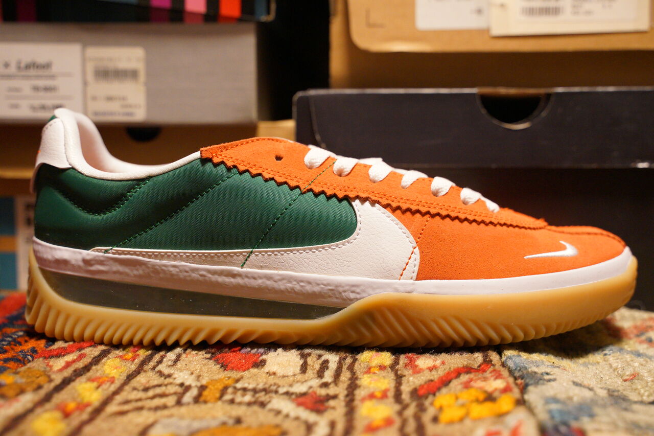 Ｂ・エスピノース、オレンジの枝、超希少、新品額付、状態良好 NIKE SB BRSB DEEP ORNGE : ああ、好きに走ればいいじゃない