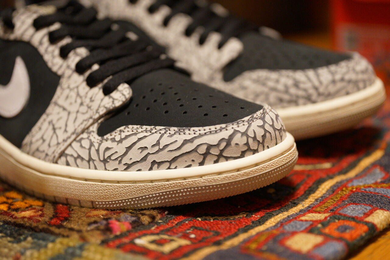 NIKE AIR JORDAN 1 RETRO LOW OG 