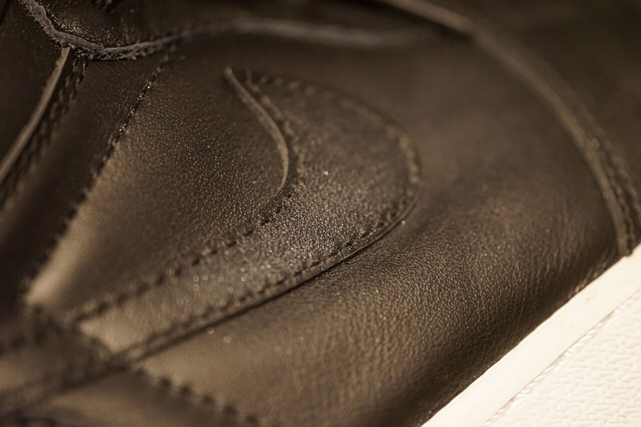 NIKE AIR JORDAN 1 RETRO HIGH OG CYBER MONDAY : ああ、好きに走れば 