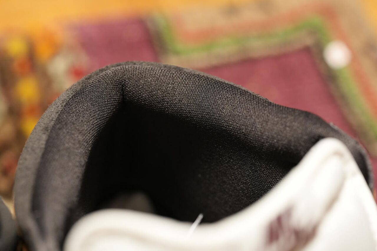 NIKE AIR JORDAN 1 HIGH OG LOVE LETTER 履き口