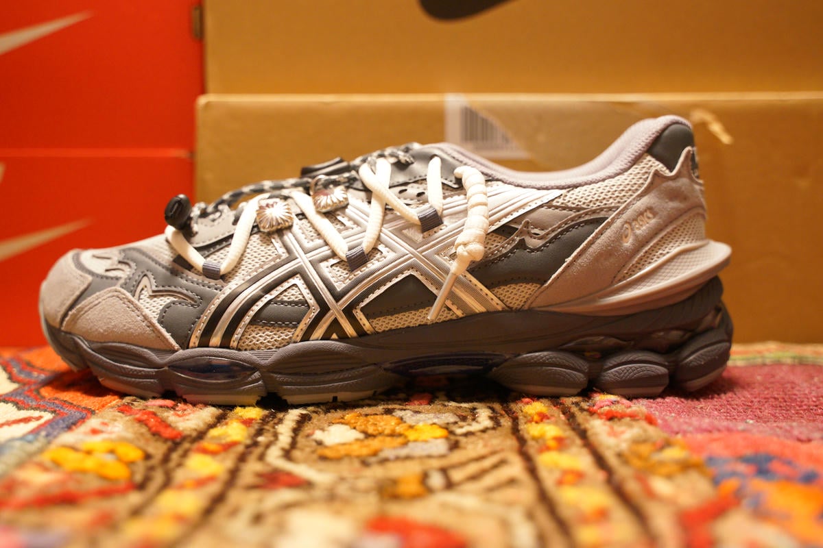 TOGA ARCHIVES × ASICS GEL CUMULUS 16 TG 左サイド