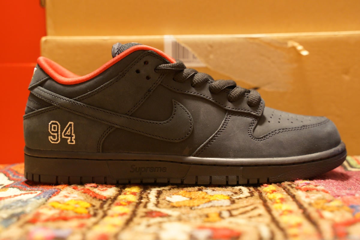 SUPREME×NIKE SB DUNK LOW OG QS 2025 右サイド