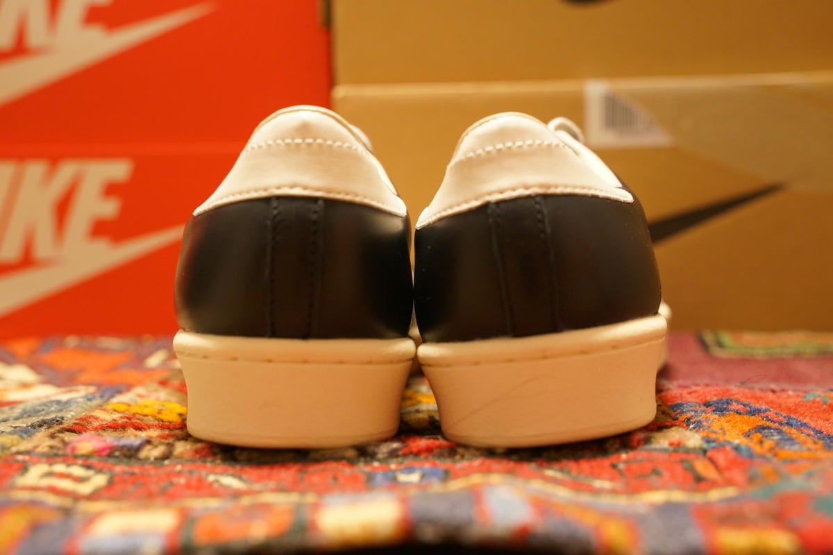 SUPERSTAR VINTAGE JQ3255 後方から見た画像
