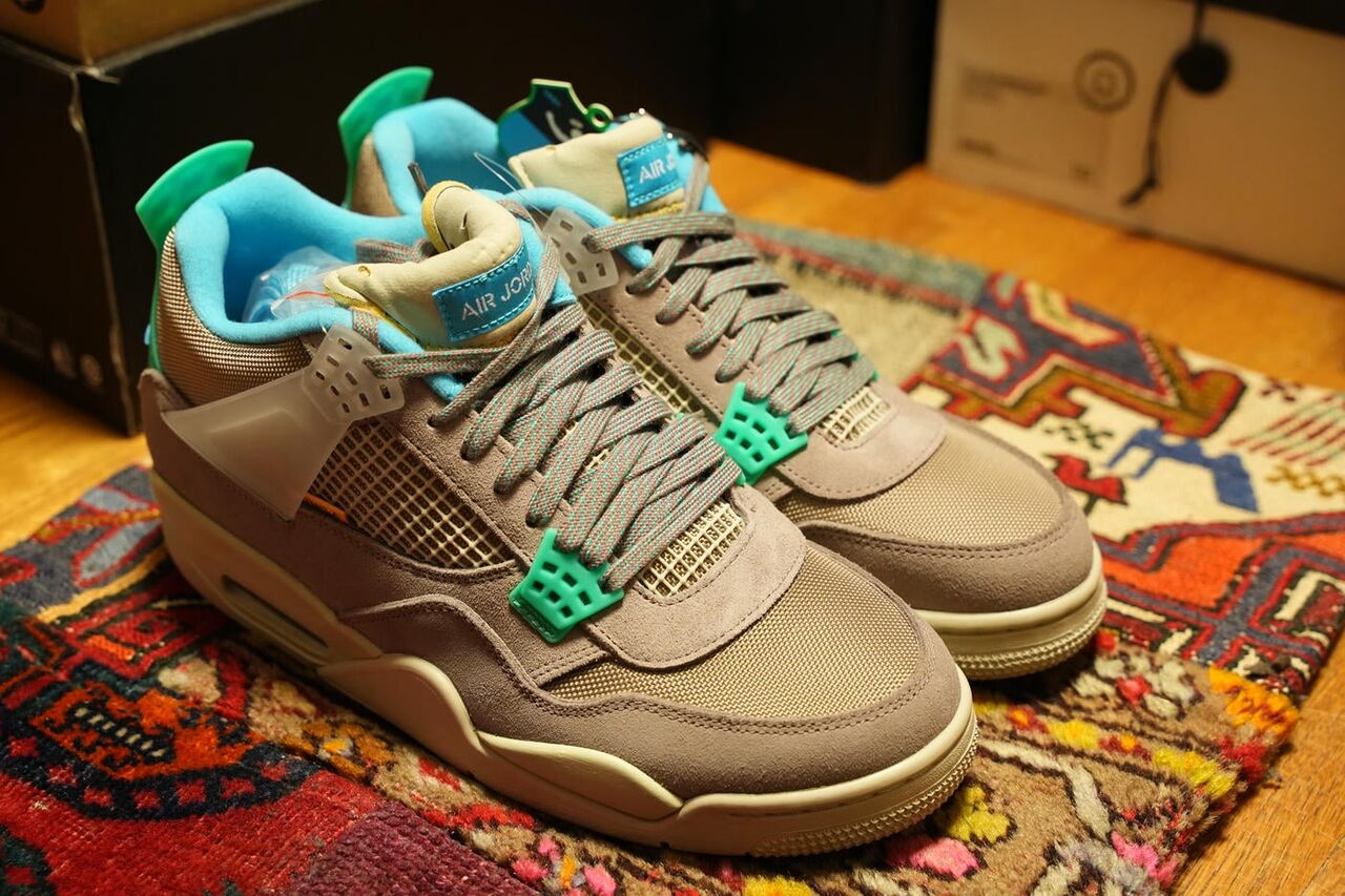 UNION × NIKE AIR JORDAN 4 RETRO TAUPE HAZE
