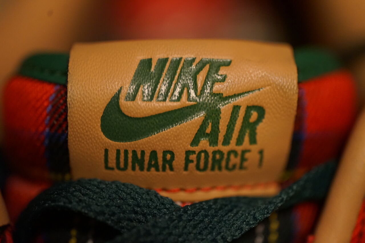 NIKE LUNAR FORCE 1 CITY QS : ああ、好きに走ればいいじゃない