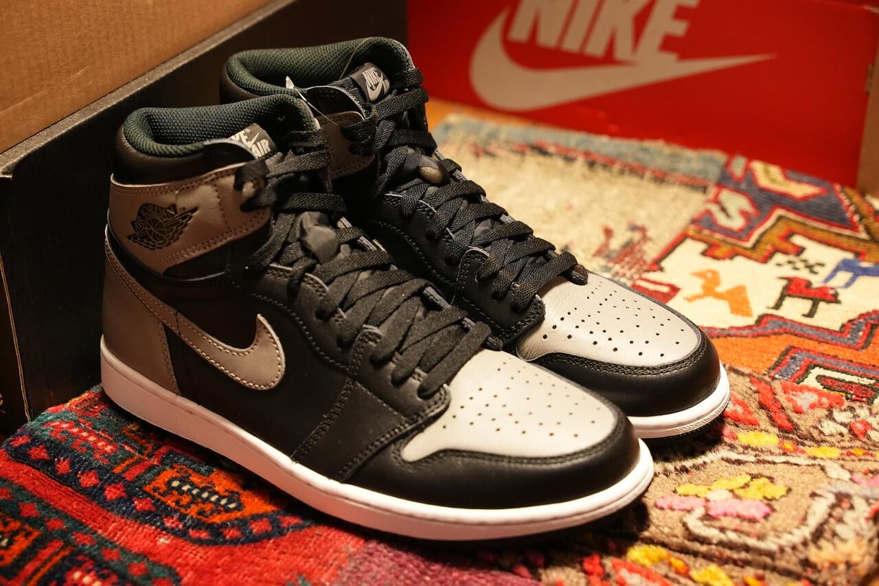 NIKE AIR JORDAN 1 RETRO HIGH OG SHADOW 2018