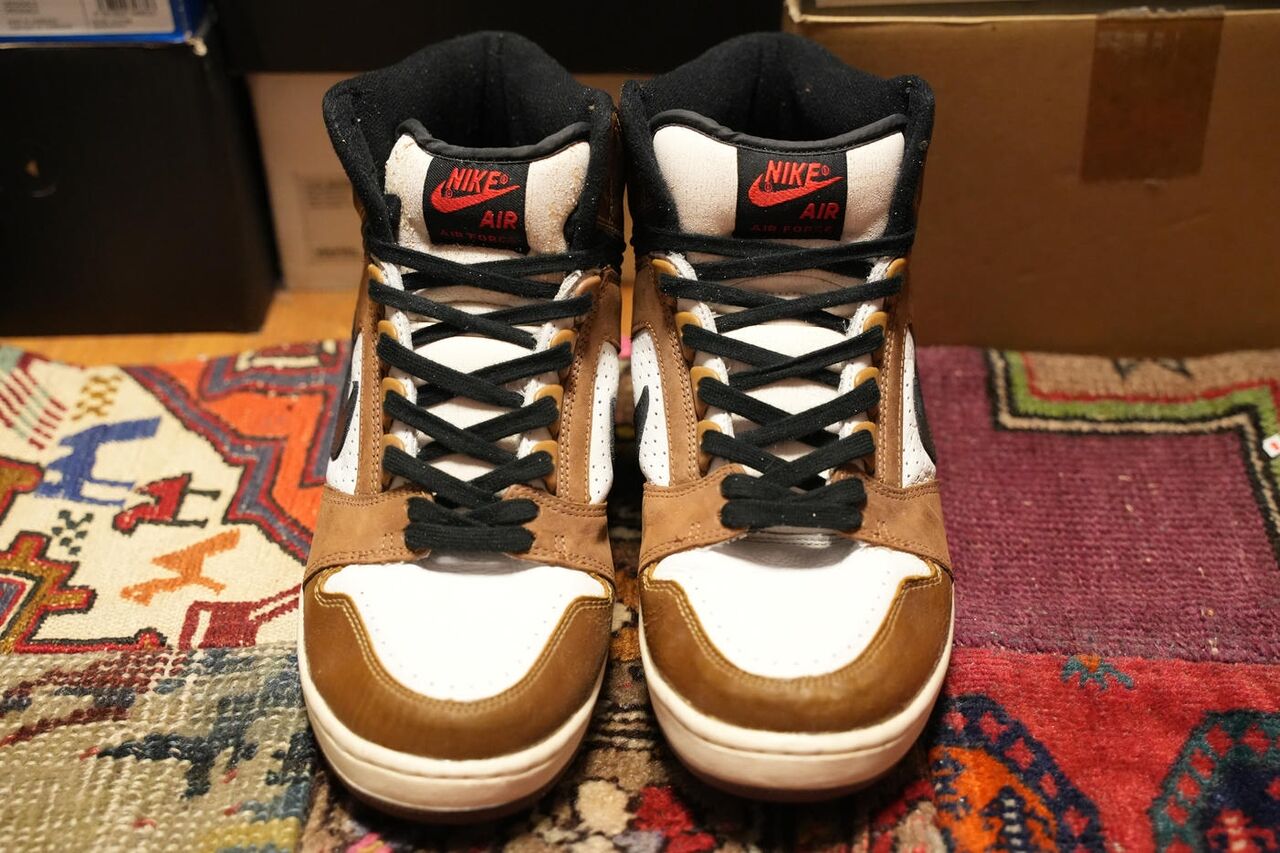 NIKE AIR FORCE2 ESCAPE