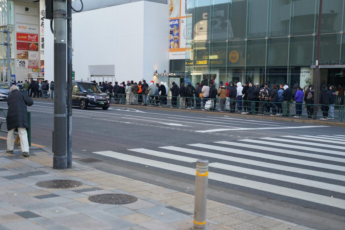 原宿QR取得待機列