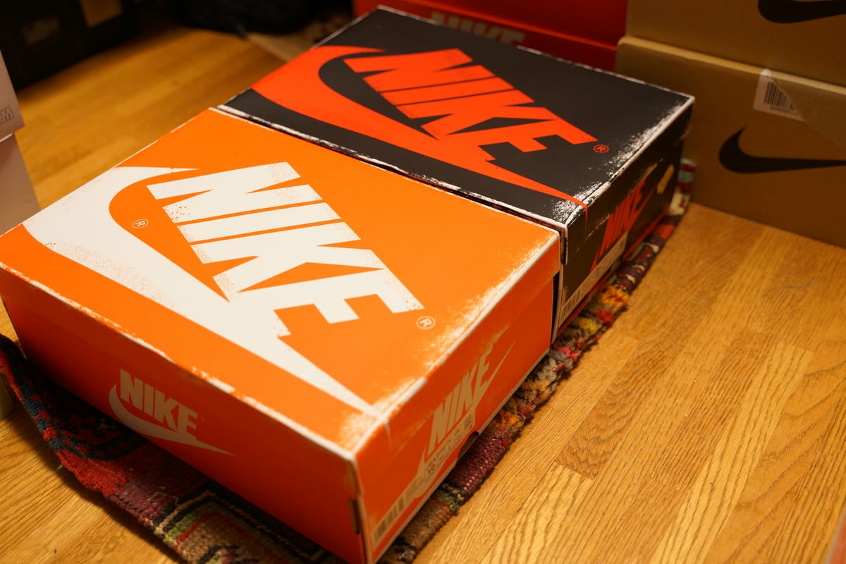 AJ1 HGH UNCとAJ1 HIGH シカゴ ロスト＆ファウンド シューズボックス組合せ2