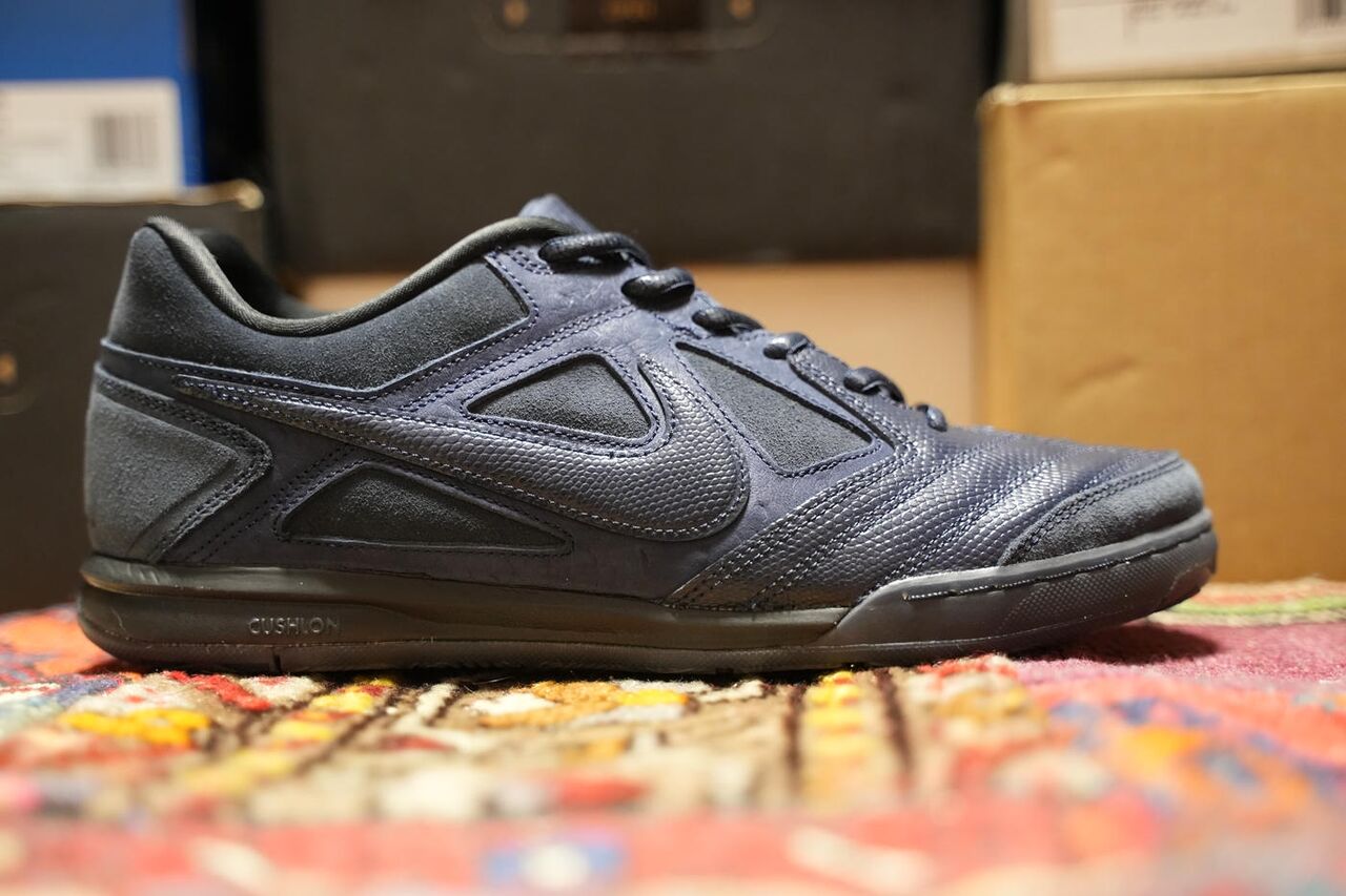 NIKE GATO 右サイド