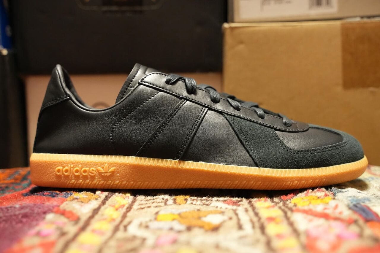 ADIDAS ORIGINALS BW ARMY DECON KJ1785 右サイド