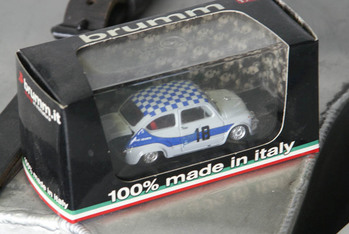 1000�ߥ˥���