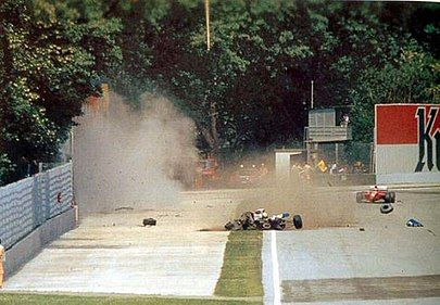 405px-Incidente_di_Ayrton_Senna_a_Imola_1994_-_01
