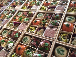 20161230_053053905_iOS