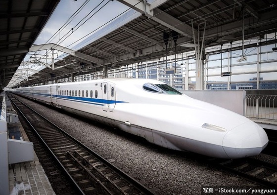 新幹線マナー外国人１