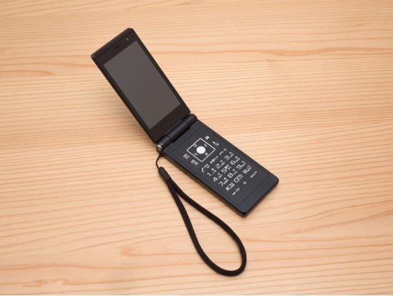 3g電波 終了で起こる ガラケー難民 約2 800万件の救済は ガラホ か 丹沢ｚ３の気まぐれブログ