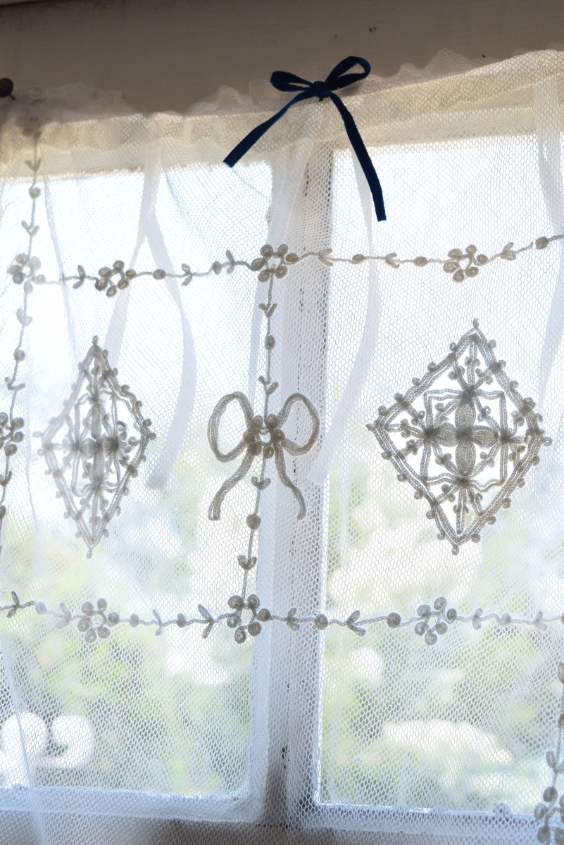 フランスアンティーク リボンモチーフ チュール レース 紐付き