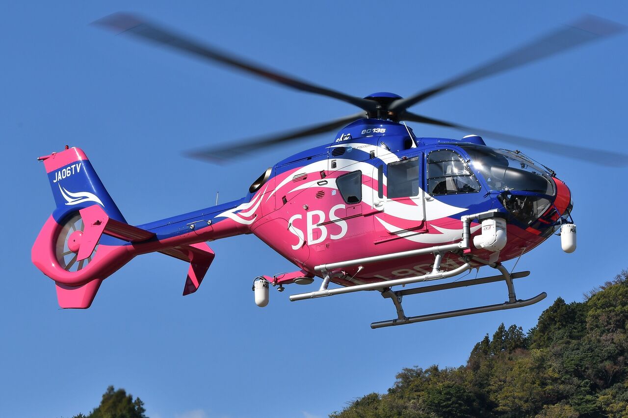 しずおか市町対抗駅伝 報道ヘリ ジェリコ２号 ブルーさんの空