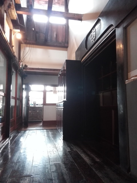 板戸吹き抜けC