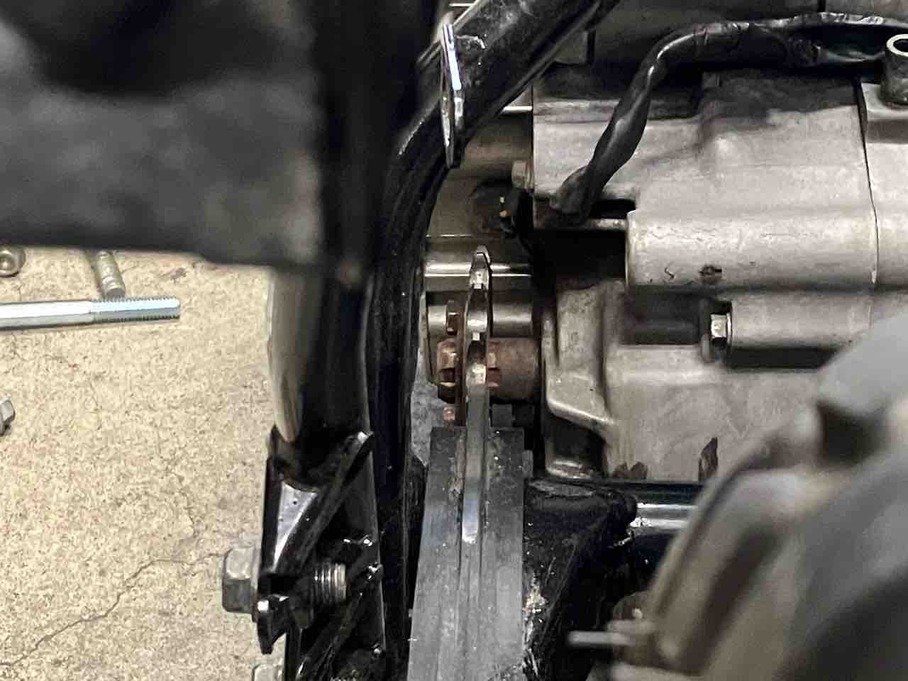 エイプ223フレーム加工 : ☆abelabo☆セロー系ワイドステップ