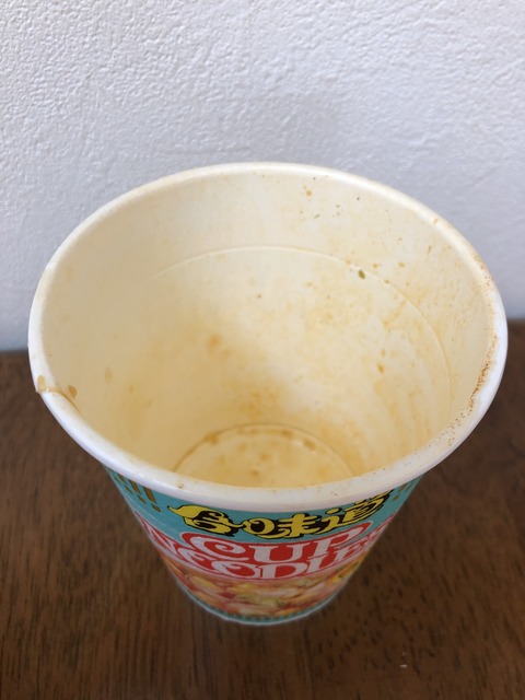 empty_hongkong_cupnoodle