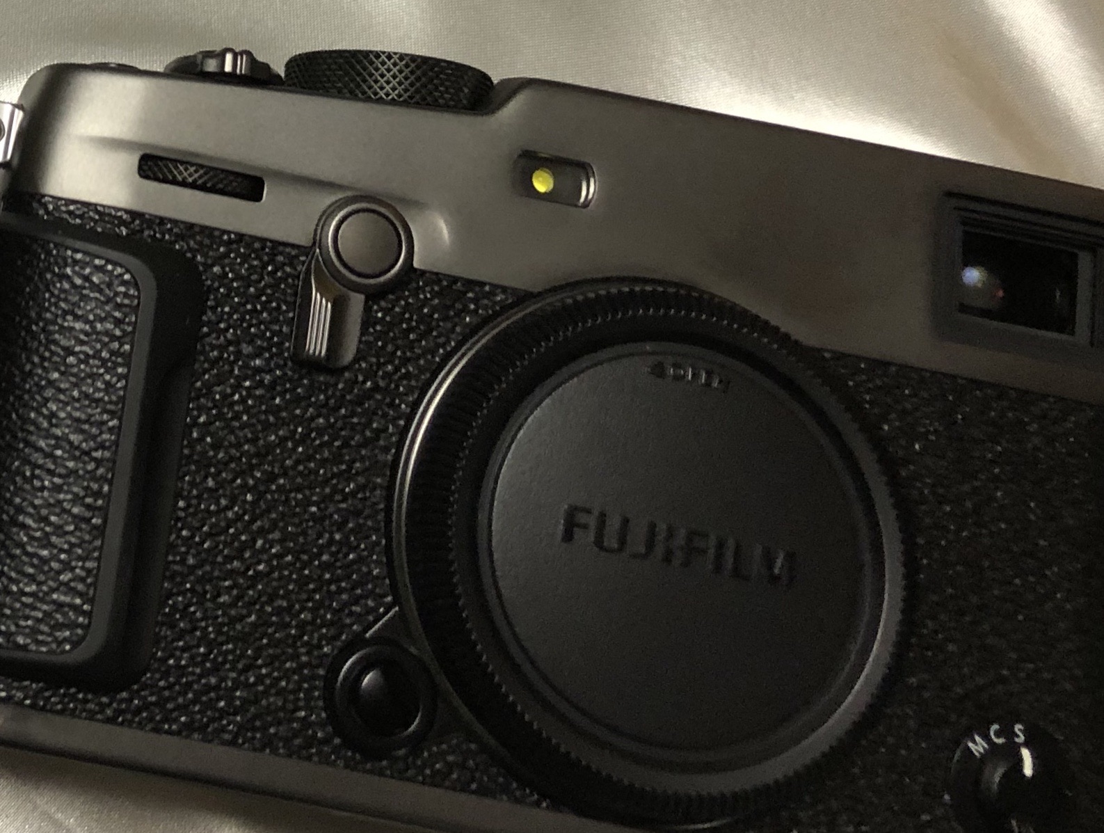 X-Pro3: X-Pro3のDURATECT BLACKとX-Pro2 グラファイト版の色や