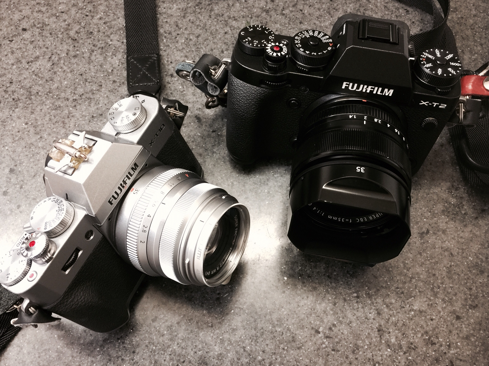 FUJIFILM X-T2【美品】+XF35mmF1.4R【新同品】+おまけ 作例あり】富士