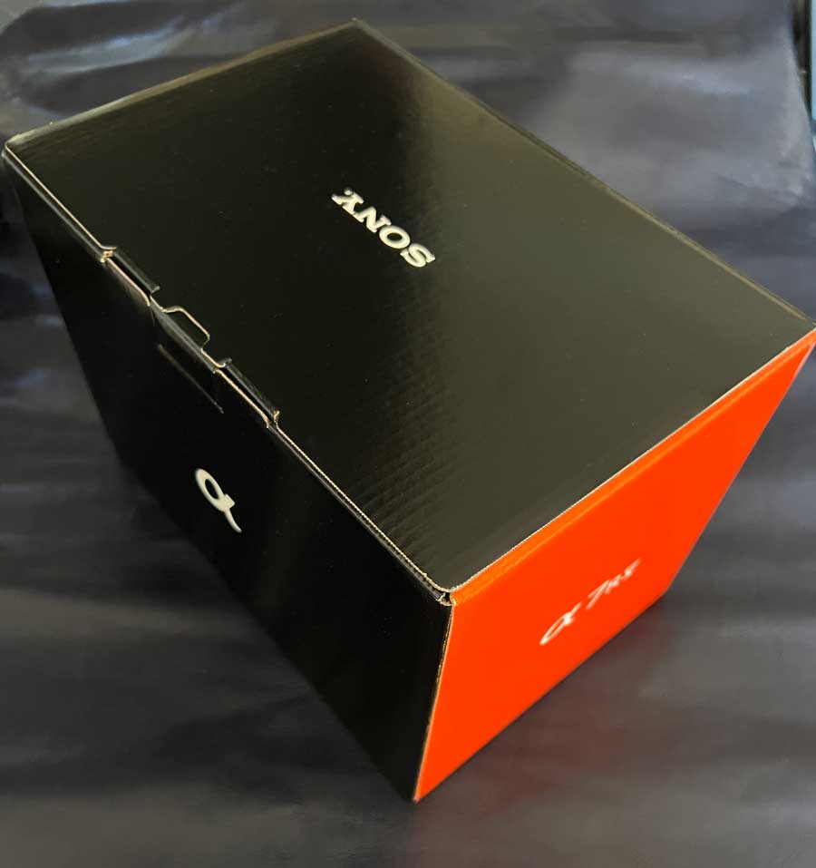 α7R5: Unboxing ようやく手元に : abeshi's snapshots V5.3 α7R5: Unboxing ようやく手元に : abeshi's snapshots V5.3