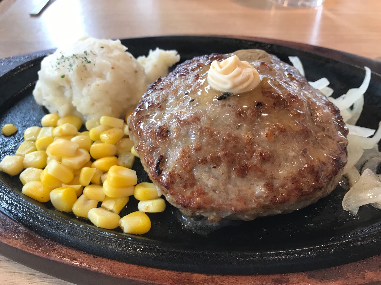 東京 小平 ステーキハウス松木の松木ハンバーグ 揚げ物放浪記 油の大将