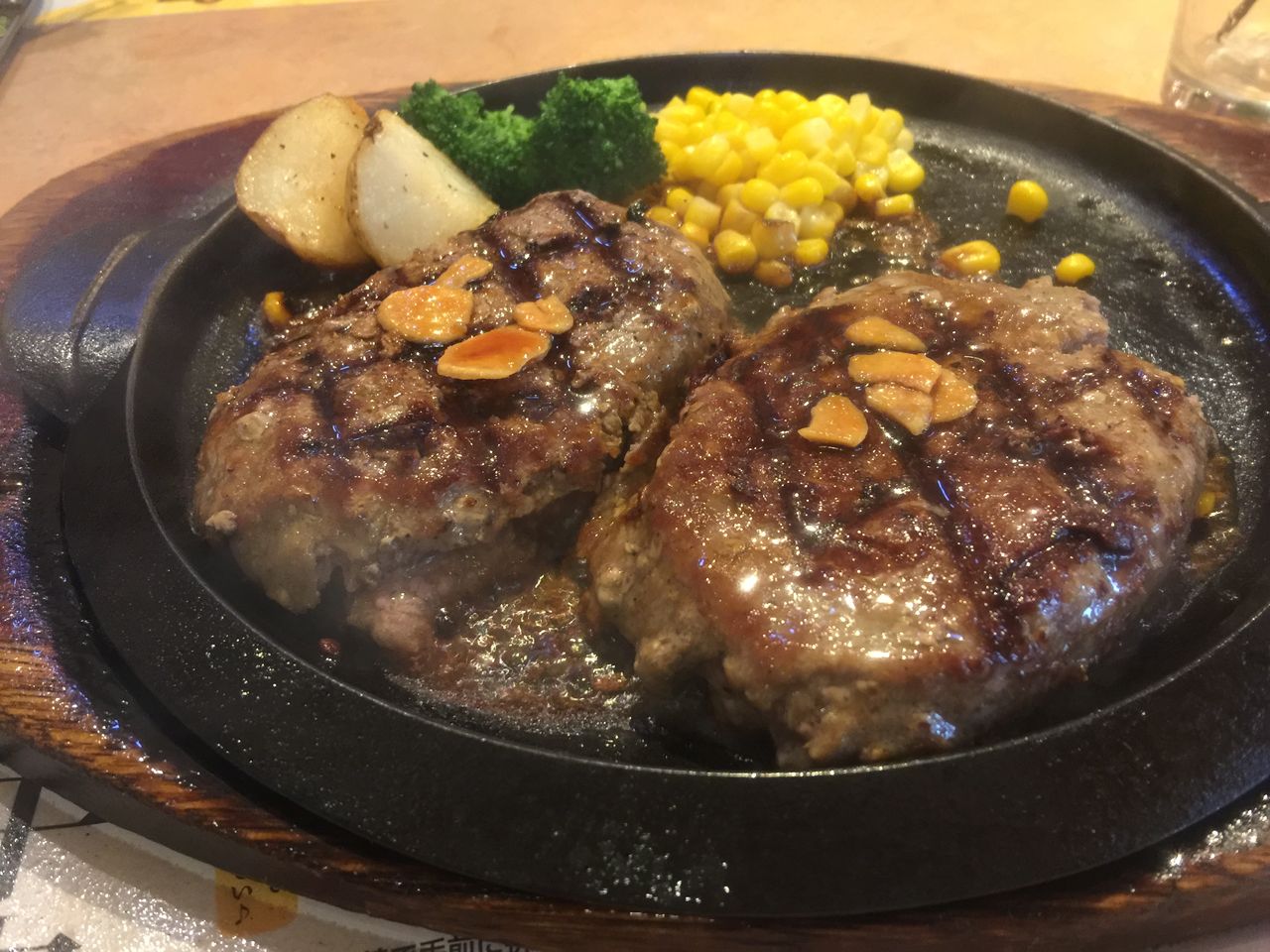 茨城 つくば フライングガーデンつくば西平塚店 爆弾ハンバーグ キング 揚げ物放浪記 油の大将