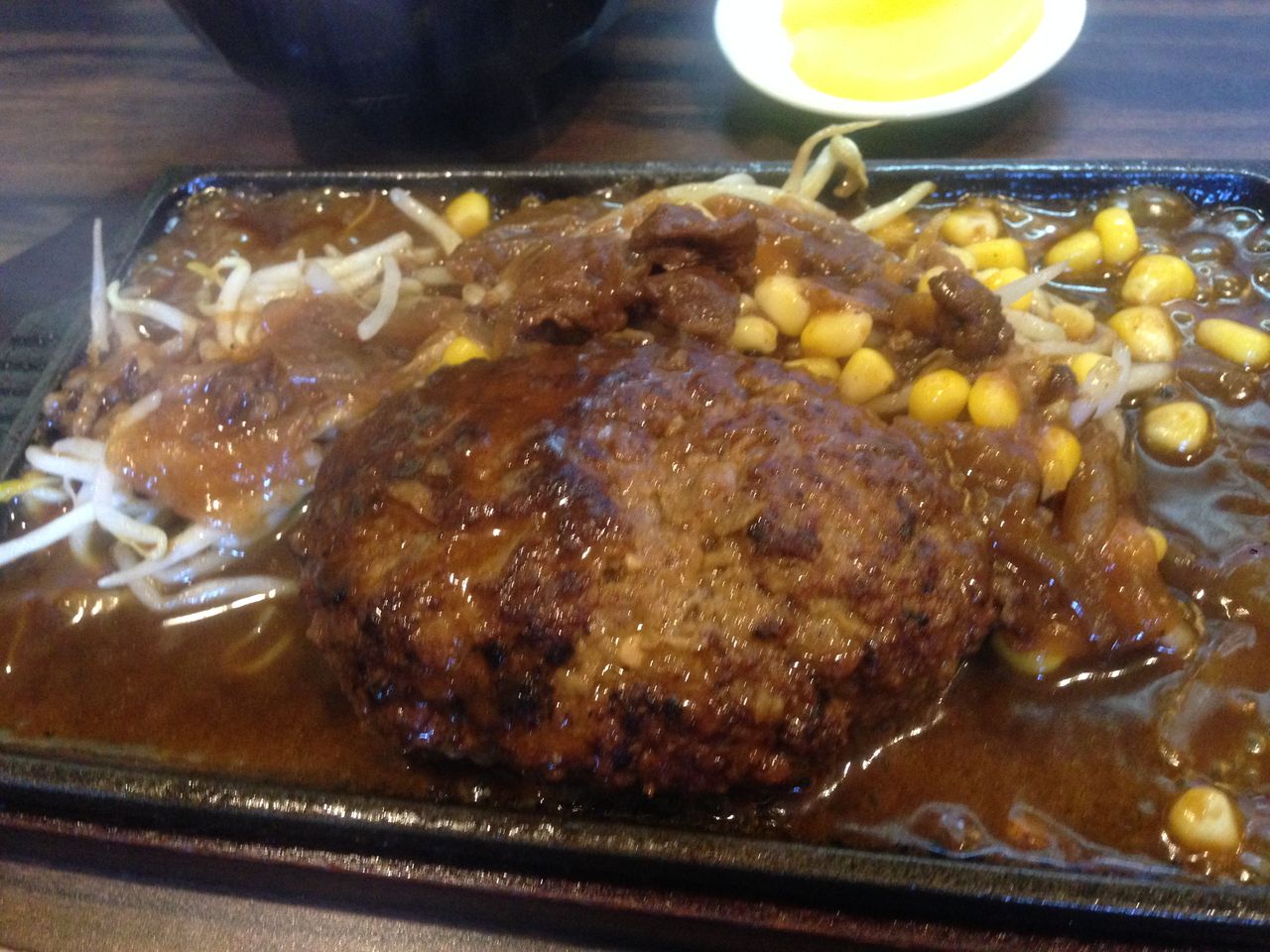 東京 府中 キッチンきねや の人情味溢れるハンバーグ 肉野菜炒め 揚げ物放浪記 油の大将