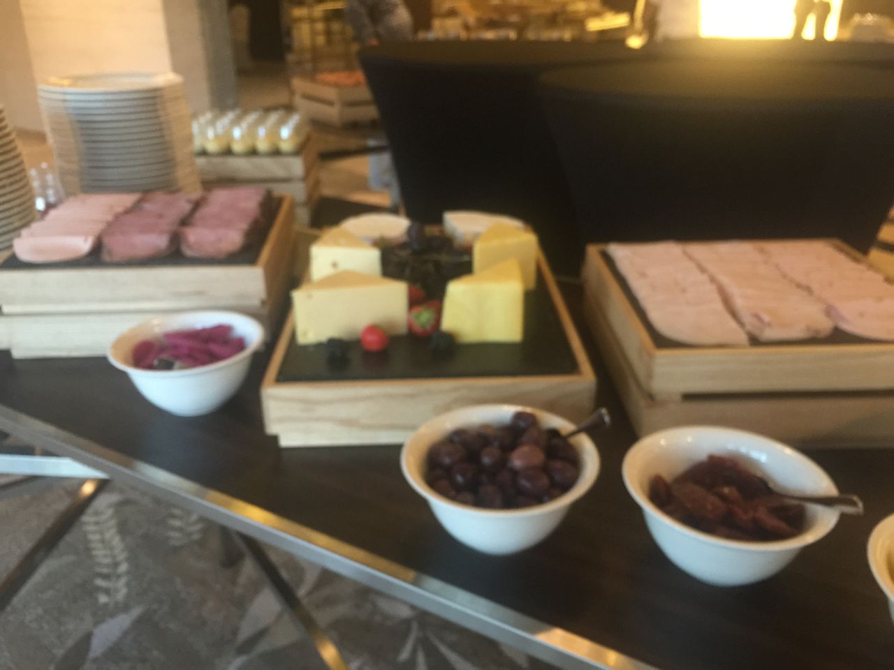 アラブ ドバイ ハイアット リージェンシー ドバイ クリーク ハイツ 朝食 揚げ物放浪記 油の大将