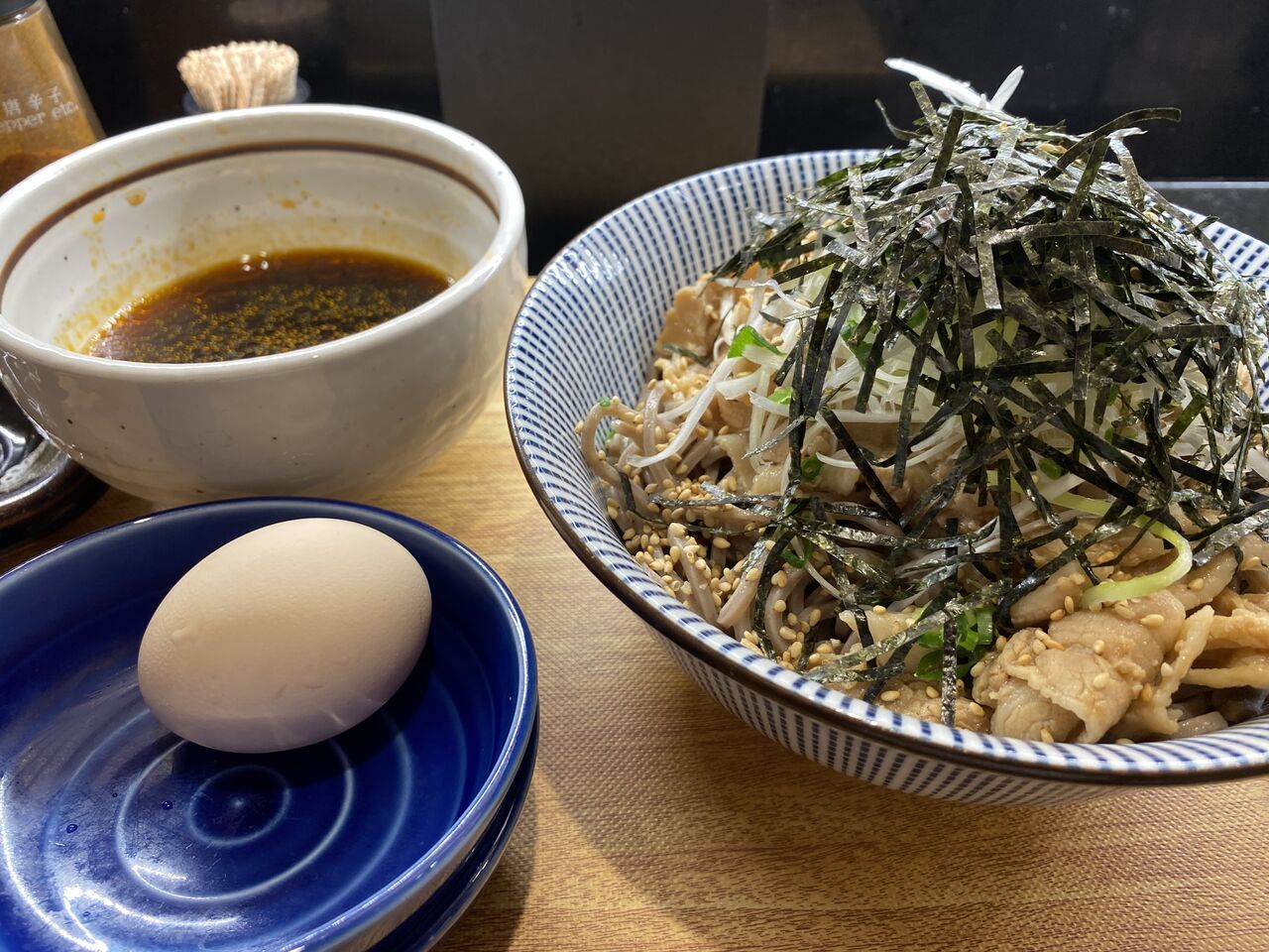 東京駅 蕎麦29東京の朝食 港屋系の肉つけ蕎麦 揚げ物放浪記 油の大将