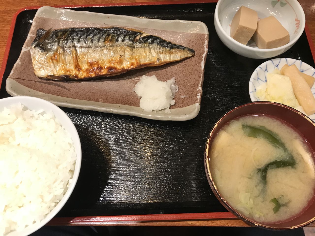 東京 神保町 食堂みさち屋 でサバ焼き定食 揚げ物放浪記 油の大将 東京 神保町 食堂みさち屋 でサバ焼き定食 揚げ物放浪記 油の大将
